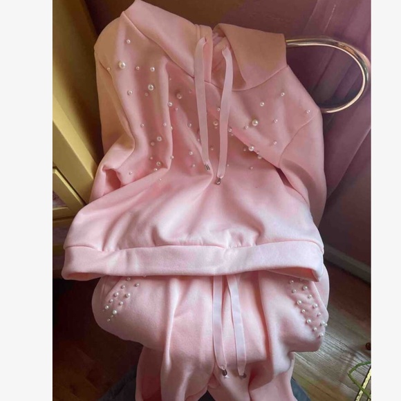 Cozy Fleece Lined Faux Pearl Hoodie Jogger Pants Set - Picture 5 of 12